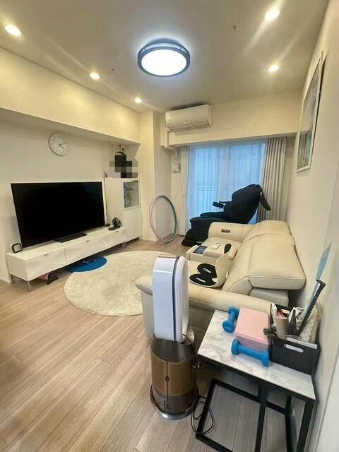 2LDK Apartment in Brillia Tower Ikebukuro West, Toshima - Thumbnail 2