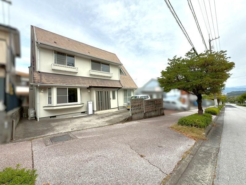5LDK House for Sale in Kochi City, Kochi Prefecture - Thumbnail 2