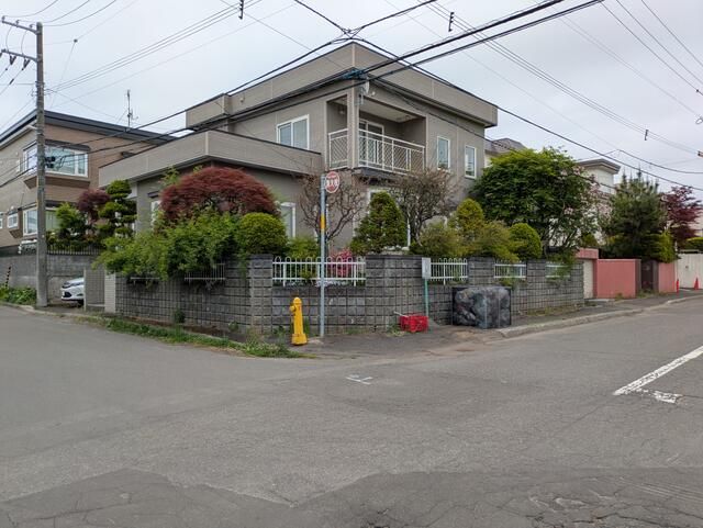 4LDK Misawa Home in Sapporo's Sumikawa | 14 Min Walk to Station - Thumbnail 2