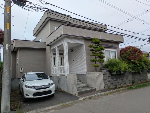 4LDK Misawa Home in Sapporo's Sumikawa | 14 Min Walk to Station - Thumbnail 3