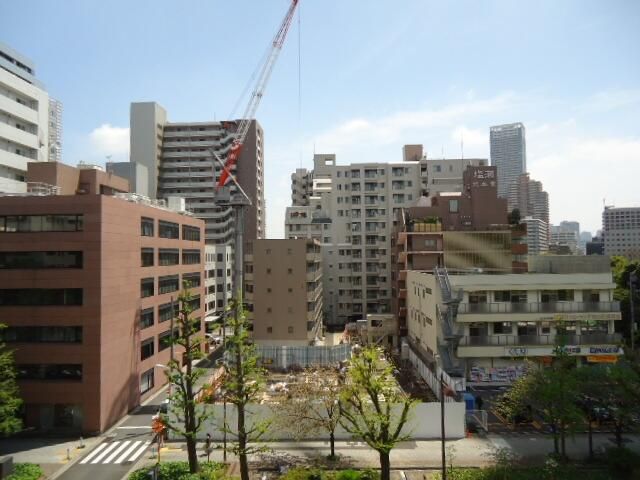1LDK Apartment for Sale in Akashicho, Chuo Ward, Tokyo - Thumbnail 2