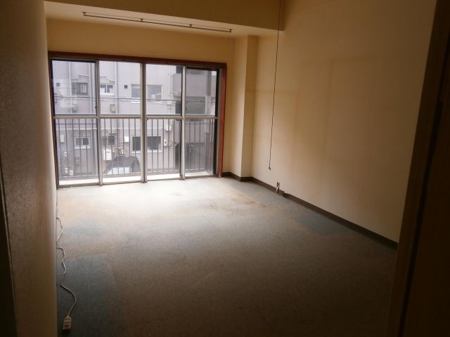 2DK Apartment for Sale near Aonoka Station, Shimonoseki - Thumbnail 4