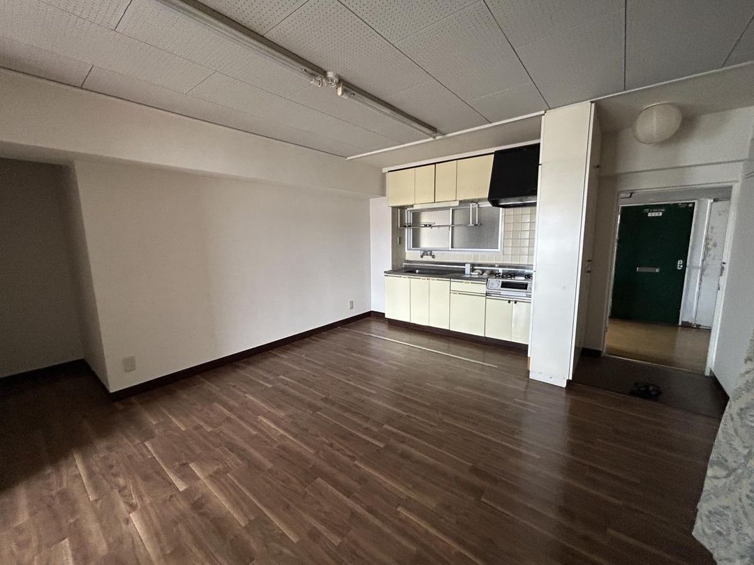 3DK Apartment for Sale in Central Marugame, Kagawa | 59.58 sqm - Thumbnail 3