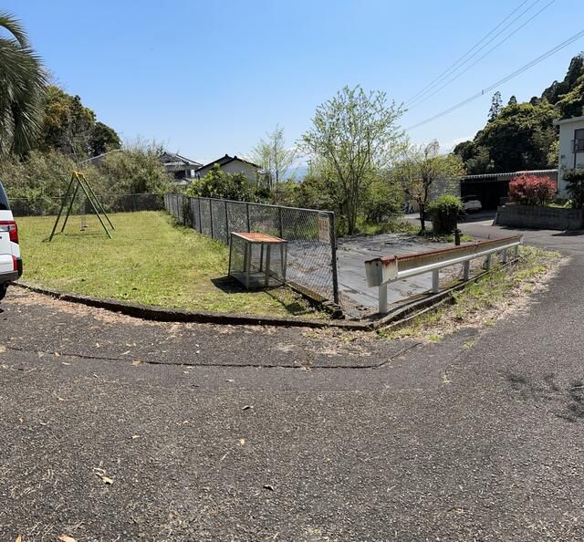 187 sqm South-Facing Residential Land for Sale in Ibusuki, Kagoshima - Thumbnail 2