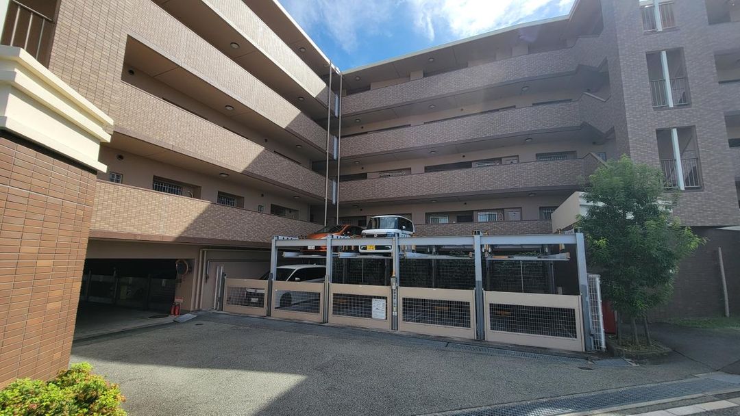 3LDK Apartment for Sale in Minoh, Osaka - Renovated 2006 Build - Thumbnail 2