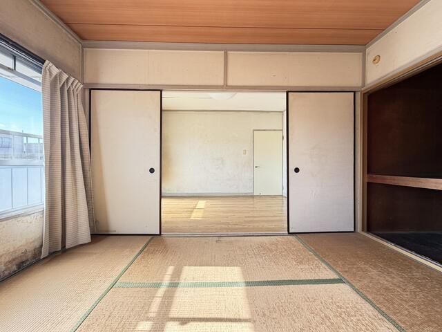 3LDK Apartment for Sale in Matsudo, Chiba - 66.45 sqm - Thumbnail 2