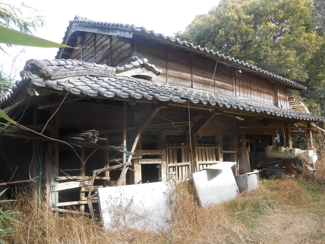 Rural 3DK House with Large Land Plot in Miyazaki - Thumbnail 2
