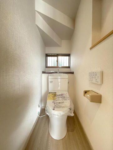 Renovated 3LDK House for Sale in Ebina, Kanagawa - Thumbnail 2