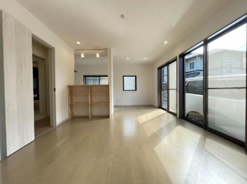 Renovated 3LDK House for Sale in Ebina, Kanagawa - Thumbnail 4