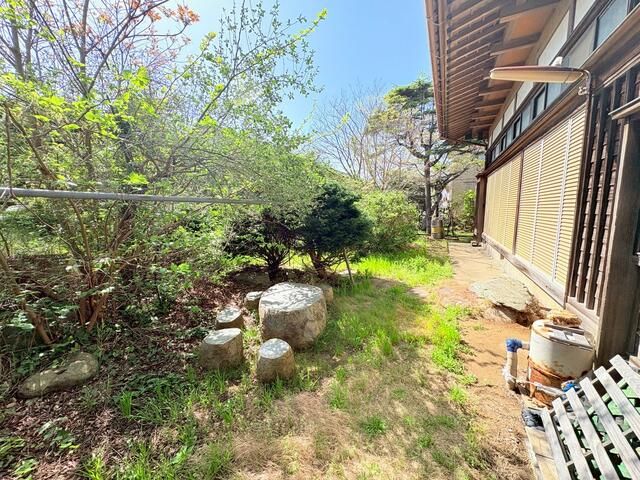 2DK Traditional House with 460sqm Land in Kamisu City - Thumbnail 2