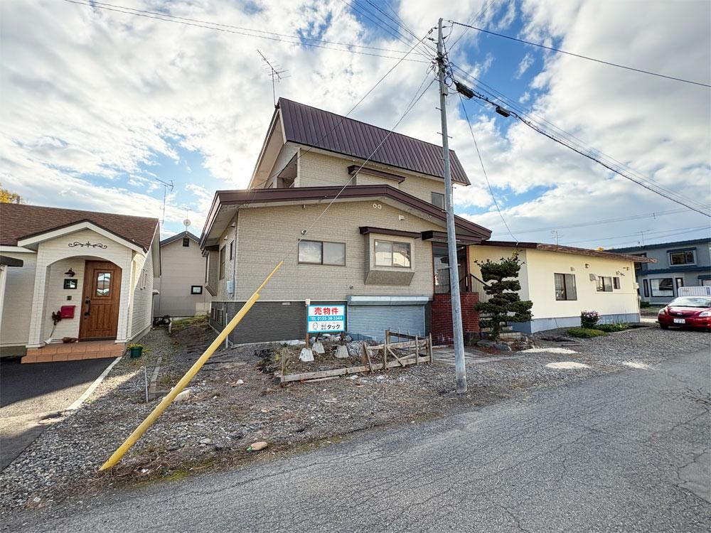 5SLDK House with Basement Garage in Obihiro, Hokkaido - Thumbnail 4