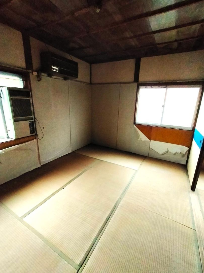 1950 Wooden House for Sale in Kanazawa's Yokoyama-cho - Thumbnail 4