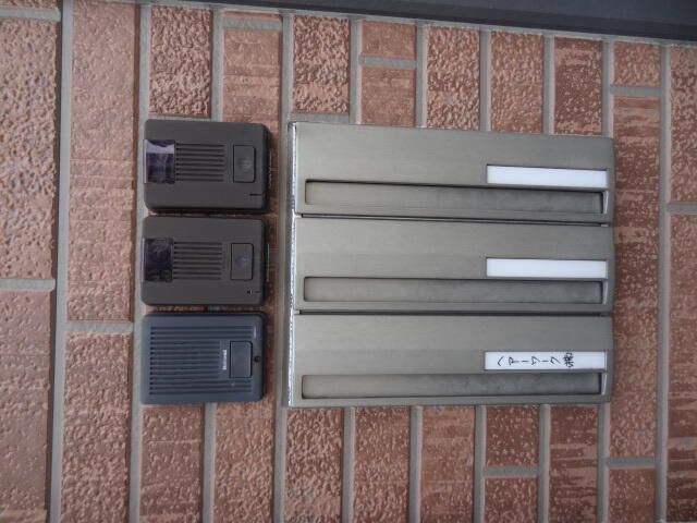 1K Apartment for Rent in Daito City, Osaka - No Key Money - Thumbnail 3
