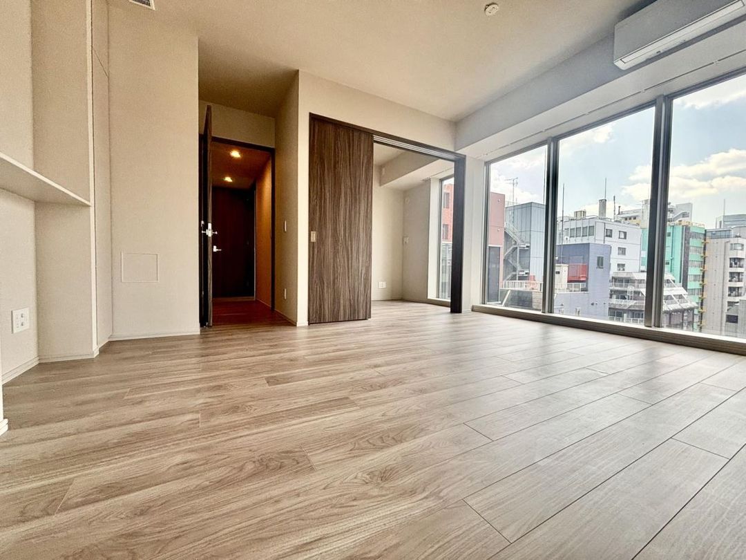 New 3LDK Apartment with Shinjuku Gyoen Views in Yotsuya - Thumbnail 4