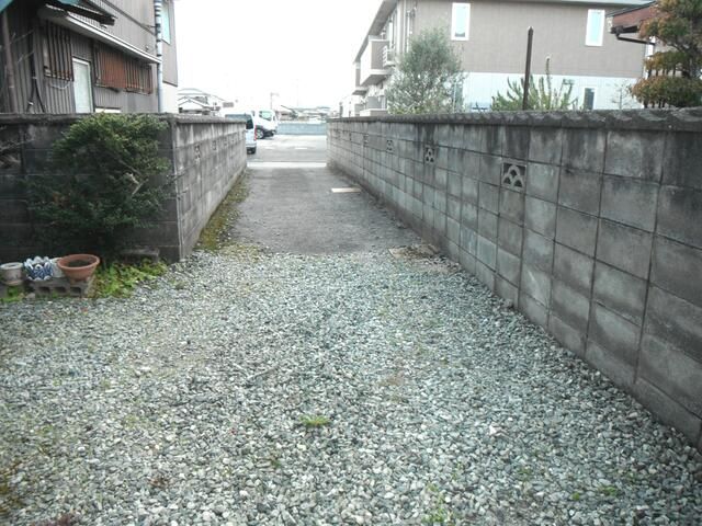 5DK Detached House for Sale in Niihama, Ehime - Thumbnail 3