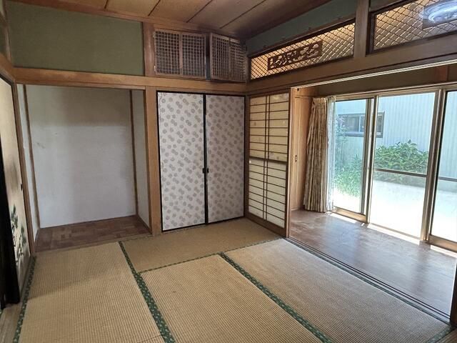 Classic 8DK Japanese House with Garden in Shinshiro, Aichi - Thumbnail 4