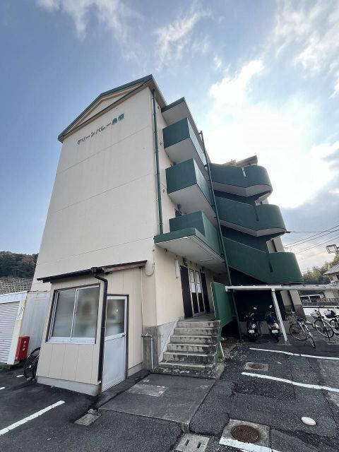 1K Apartment for Rent in Tosu, Saga - No Deposit, Near Station - Thumbnail 2