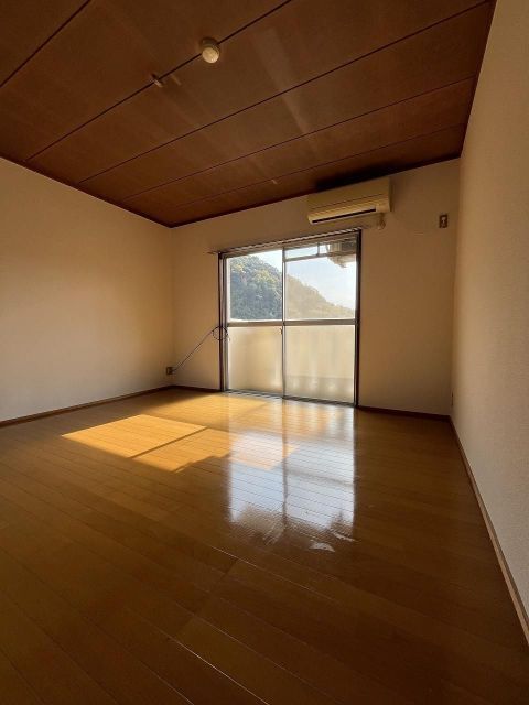 1K Apartment for Rent in Tosu, Saga - No Deposit, Near Station - Thumbnail 3