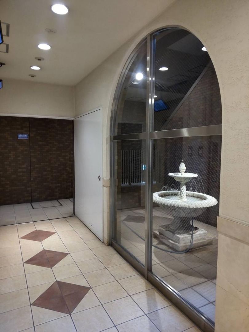 3LDK Apartment for Sale in Tennoji, Osaka | Near Tanimachi Kyuchome Station - Thumbnail 4