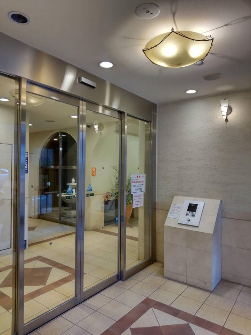 3LDK Apartment for Sale in Tennoji, Osaka | Near Tanimachi Kyuchome Station - Thumbnail 3