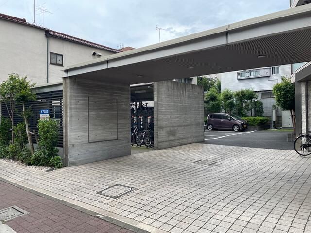 1K Apartment for Sale in Itabashi, Tokyo - Pet Negotiable - Thumbnail 4