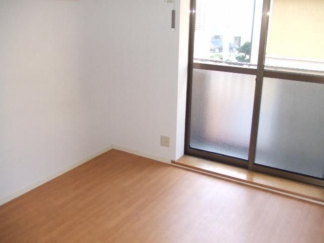 1K Apartment for Rent near JR Senrioka Station, Setti City - Thumbnail 2