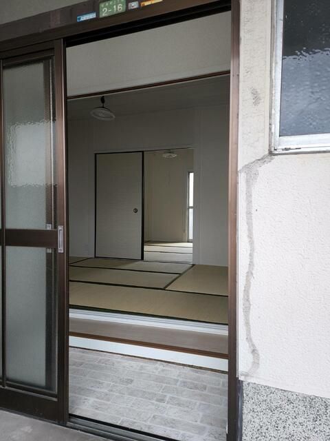 2K Apartment for Rent in Toyonaka, Osaka - No Deposit, Pet Friendly - Thumbnail 2
