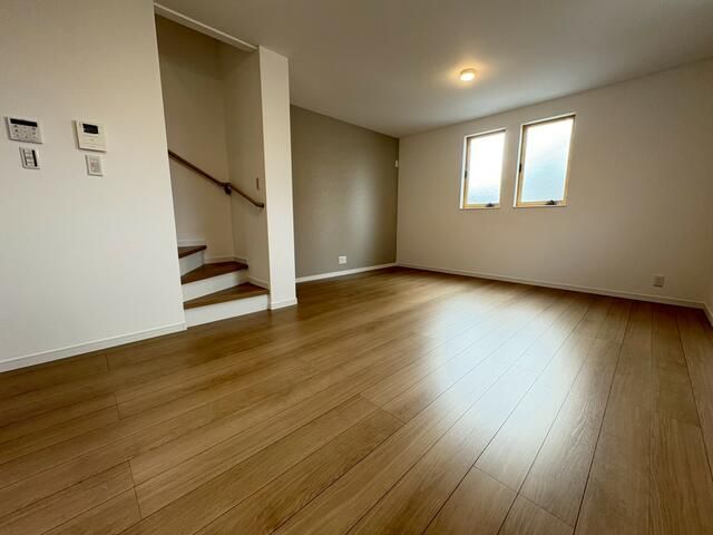 New 3LDK House for Sale in Ikeda, Osaka - Completion 2026 - Thumbnail 3