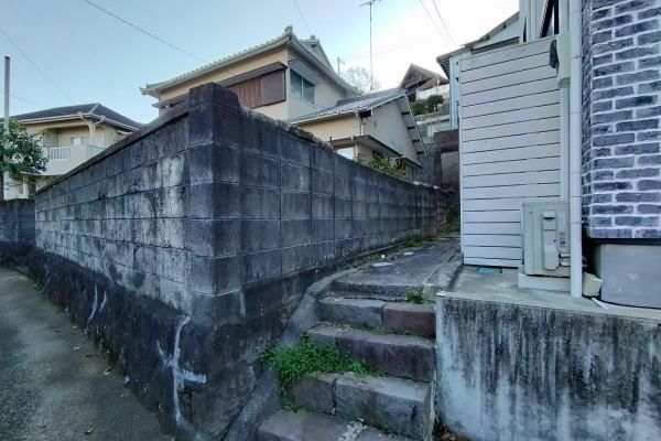 3DK Wooden House for Sale in Manazuru, Kanagawa - Thumbnail 2