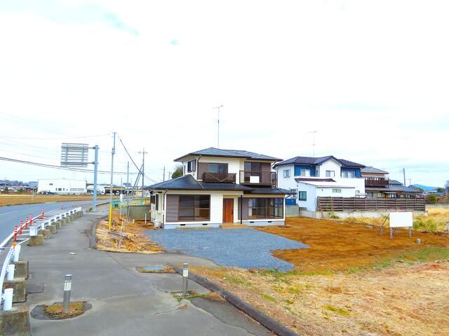 Renovated 3LDK House for Sale in Chikusei, Ibaraki - Thumbnail 2