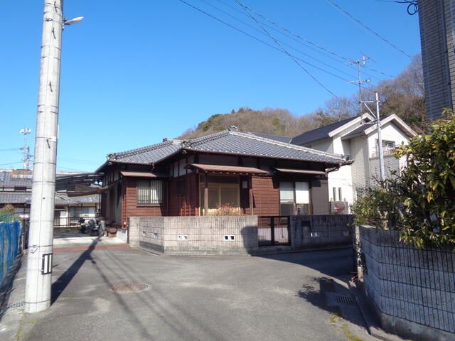 Resale 2LDK House in Tobe Town, Ehime Prefecture - Thumbnail 3