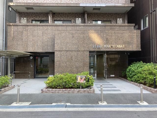 1K Apartment for Sale in Minami-Senba, Osaka Chuo Ward - Thumbnail 2