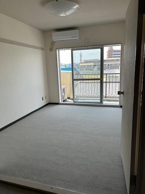 3DK Apartment for Sale in Hachioji, Tokyo - 65.25 sqm - Thumbnail 2