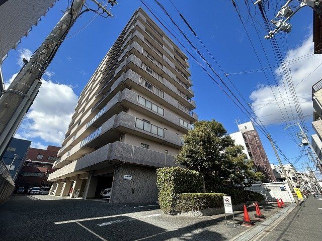 3LDK Apartment for Sale in Joto Ward, Osaka - 67.80 sqm - Thumbnail 2