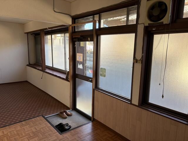 Showa Retro Detached House for Sale in Takasaki, Gunma - Thumbnail 4