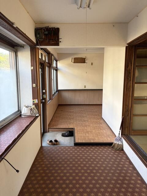 Showa Retro Detached House for Sale in Takasaki, Gunma - Thumbnail 3