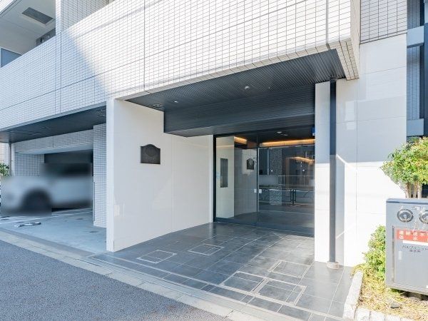 2LDK Apartment for Sale in Taito-ku, Tokyo – 53.46 sqm - Thumbnail 2