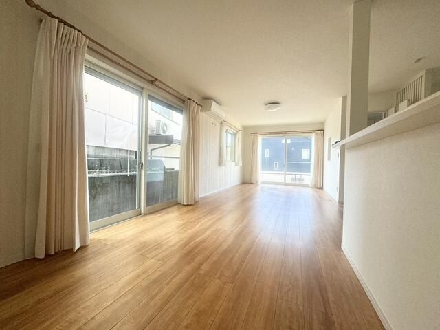 2014-Built 3LDK House for Sale in Yokosuka, Kanagawa - Thumbnail 2