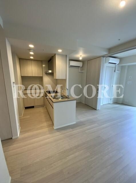 Tsukishima 1LDK Apartment for Sale in Tokyo with Tenant - Thumbnail 3