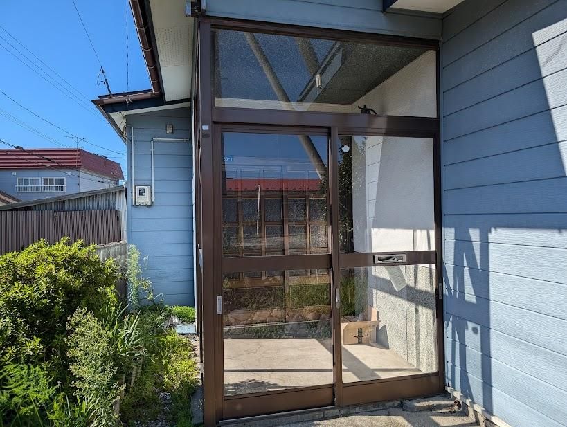 3LDK Corner Lot House for Sale Near Showa Onsen, Hakodate - Image 1