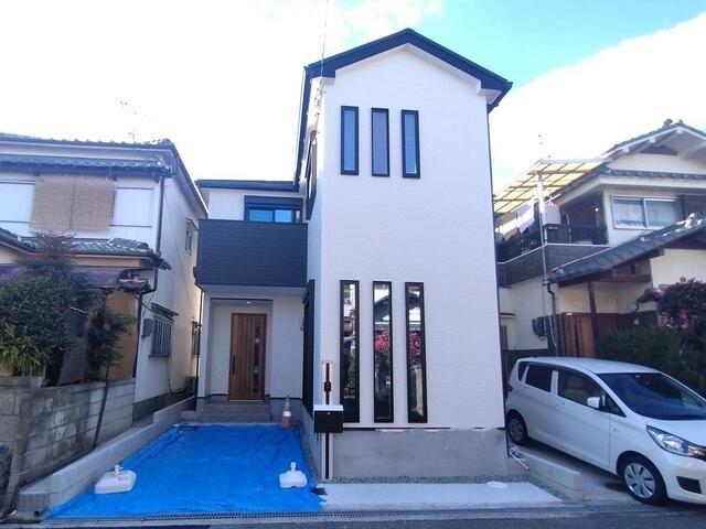 New 3LDK House for Sale in Matsubara, Osaka - Image 1