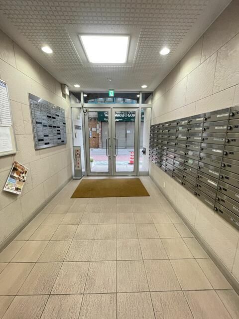 1K Investment Apartment for Sale in Ueno, Tokyo - Thumbnail 2