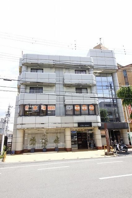 1R Apartment for Rent near Osaka Sayama City Station - Thumbnail 2