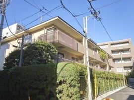 2LDK Renovated Apartment in Yoyogi, Shibuya, Tokyo - Thumbnail 2