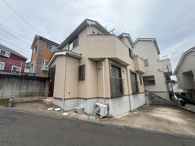 4LDK Detached House for Sale in Zama, Kanagawa - 2015 Build - Thumbnail 2
