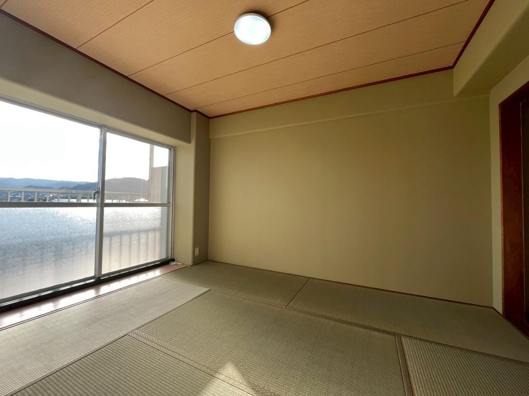 Renovated 3DK Apartment for Sale in Sennan City, Osaka - Thumbnail 3