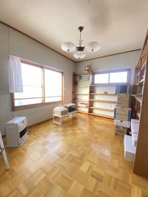 5LDK Detached House for Sale in Hakodate, Hokkaido - Thumbnail 3