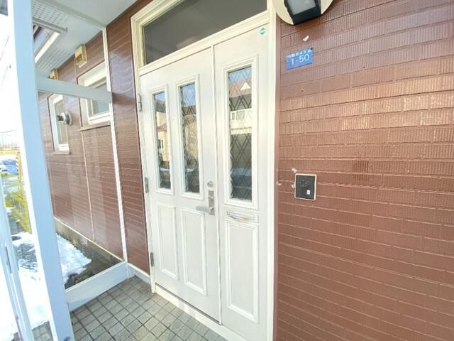 4LDK House for Sale in Hokuto, Hokkaido - Near JR Station - Image 1