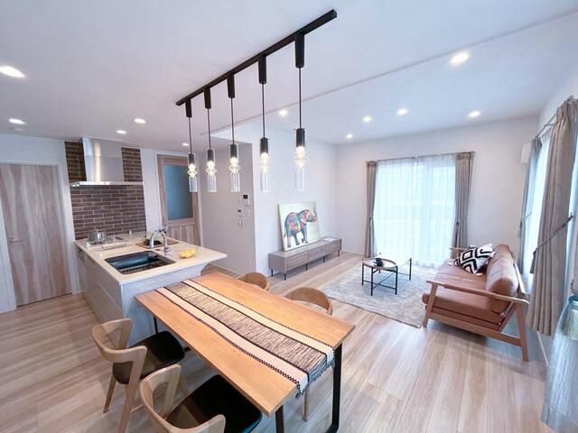 New 4LDK House in Ishikari with Solar & High Efficiency - Thumbnail 3