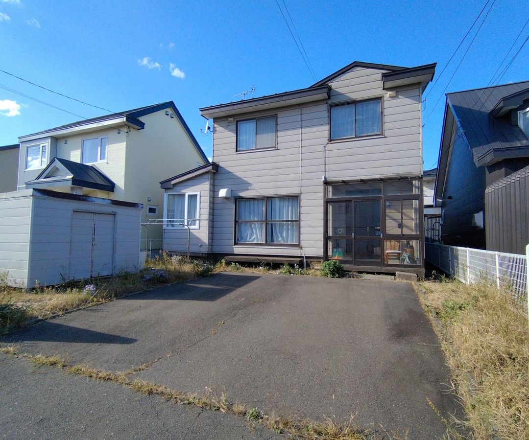 3LDK Detached House for Sale in Tomakomai, Hokkaido - Thumbnail 2